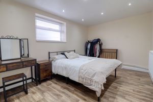 Bedroom- click for photo gallery